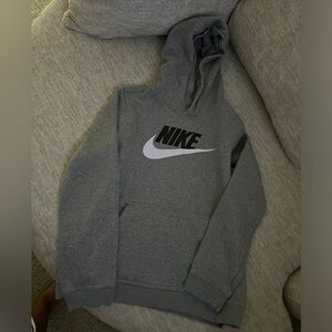 Matching Gray Nike Sweatpants and hoodie for big boys. Excellent condition